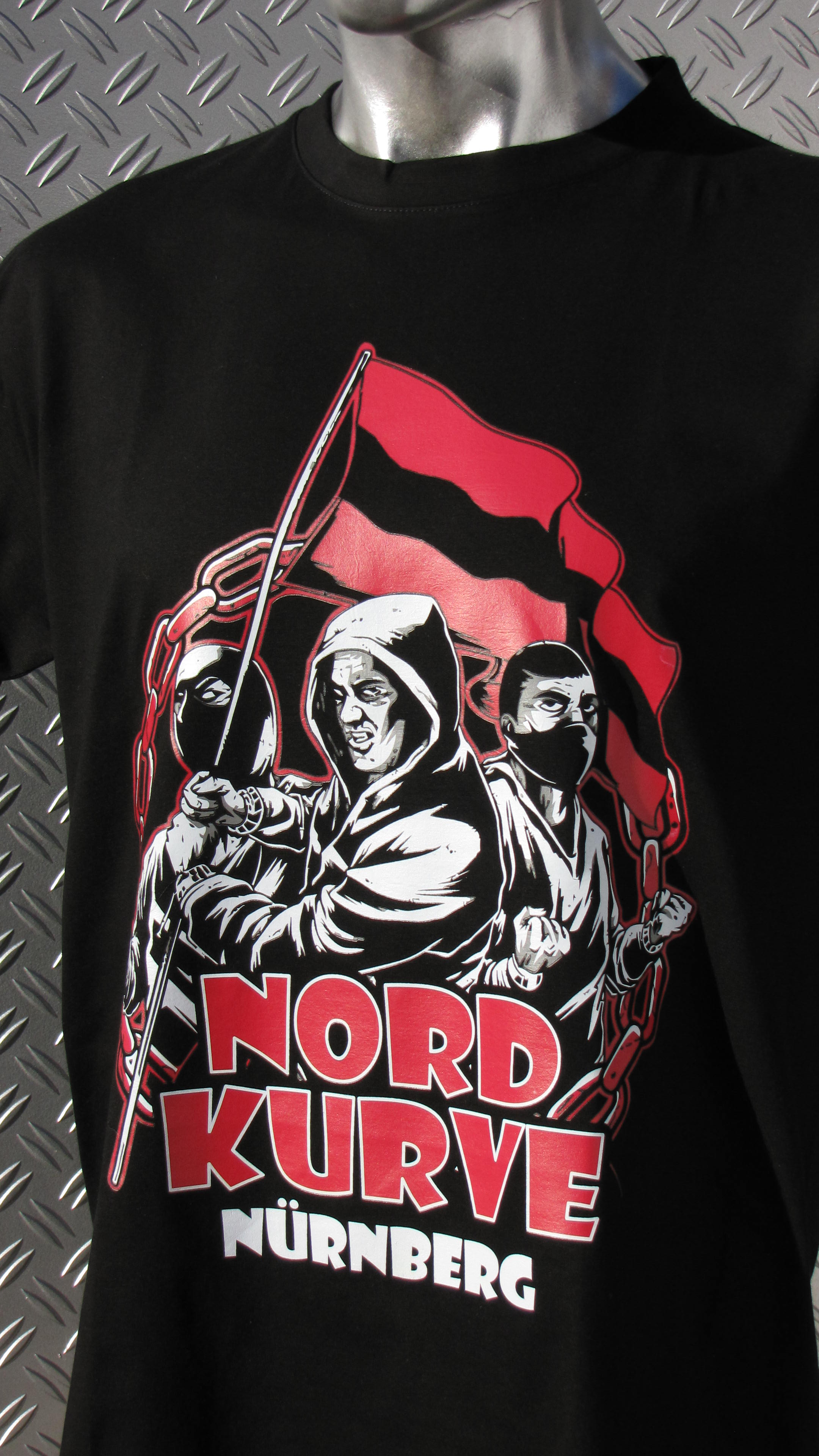 T-Shirt einseitig bedruckt - Nordkurve Nürnberg Fahnenterror